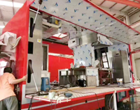 勇于挑戰(zhàn)新高度，我公司試水車(chē)內(nèi)廚房設(shè)備廚具安裝成功!