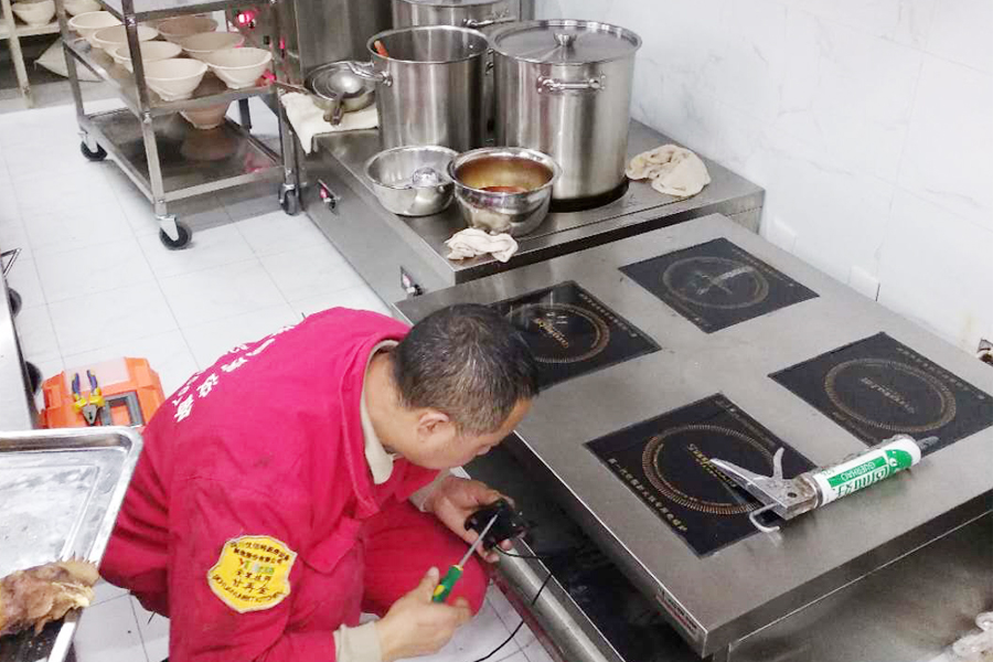 優(yōu)佰特廚房設(shè)備公司的售后服務(wù)就是好，難怪那么多人選擇